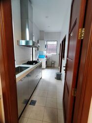 Chestnut Avenue (D23),  #591396771